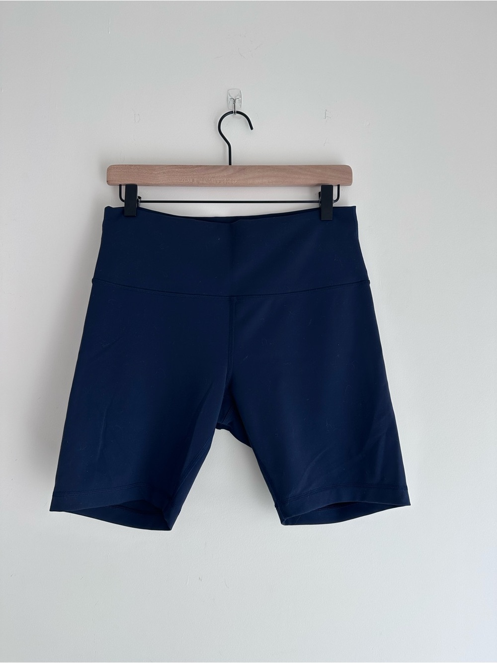Lululemon Athletica Aligh Insean 8” Navy Bike Shorts